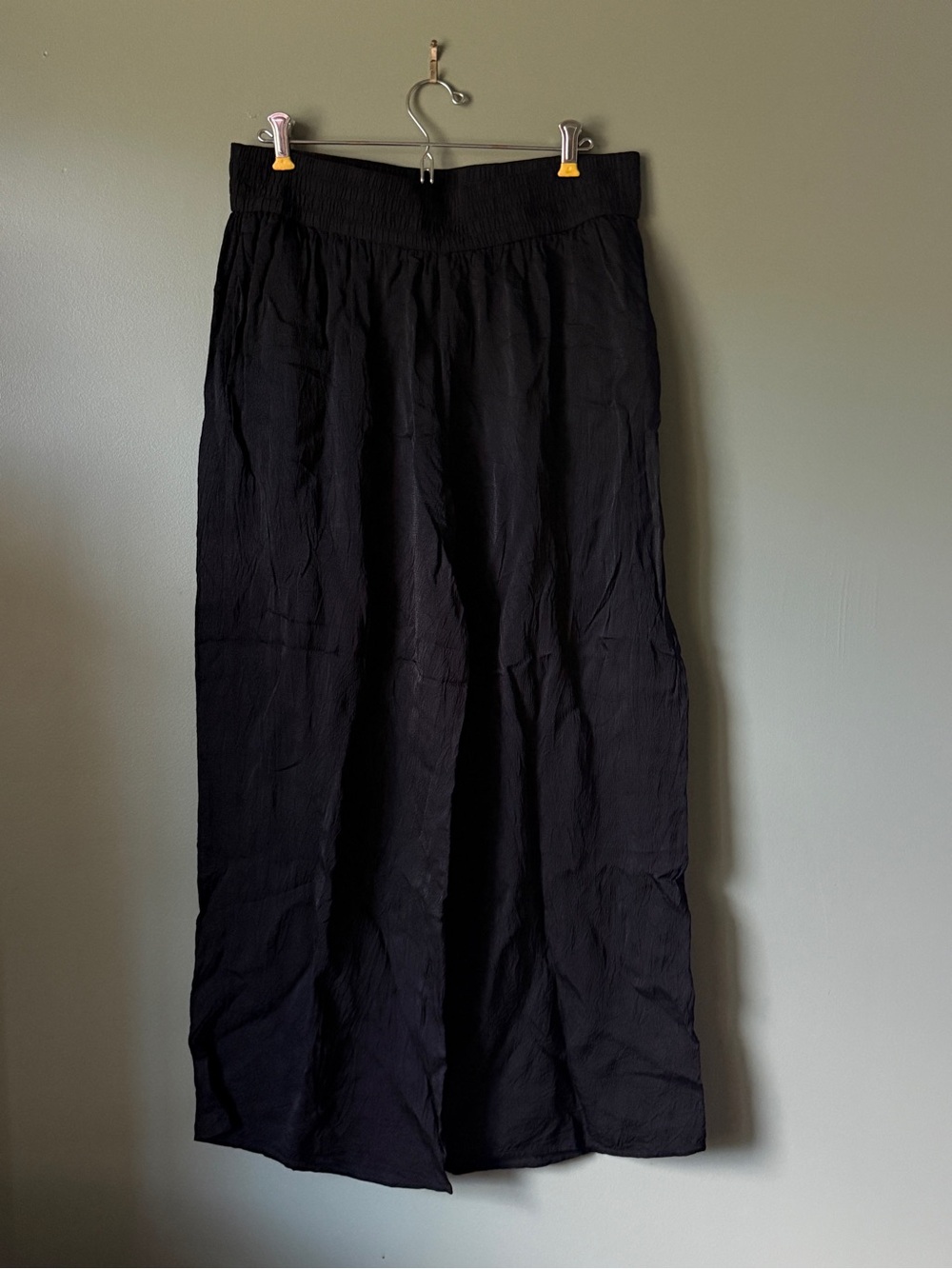Everlane - The Satin Pull-On Pant - Black - Size L